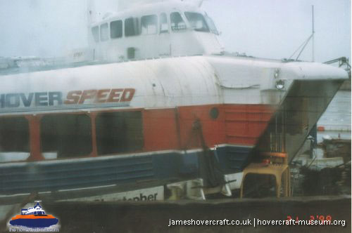 SRN4 Sir Christopher (GH-2008) being broken up at Dover -  (credit: The <a href='http://www.hovercraft-museum.org/' target='_blank'>Hovercraft Museum Trust</a>).